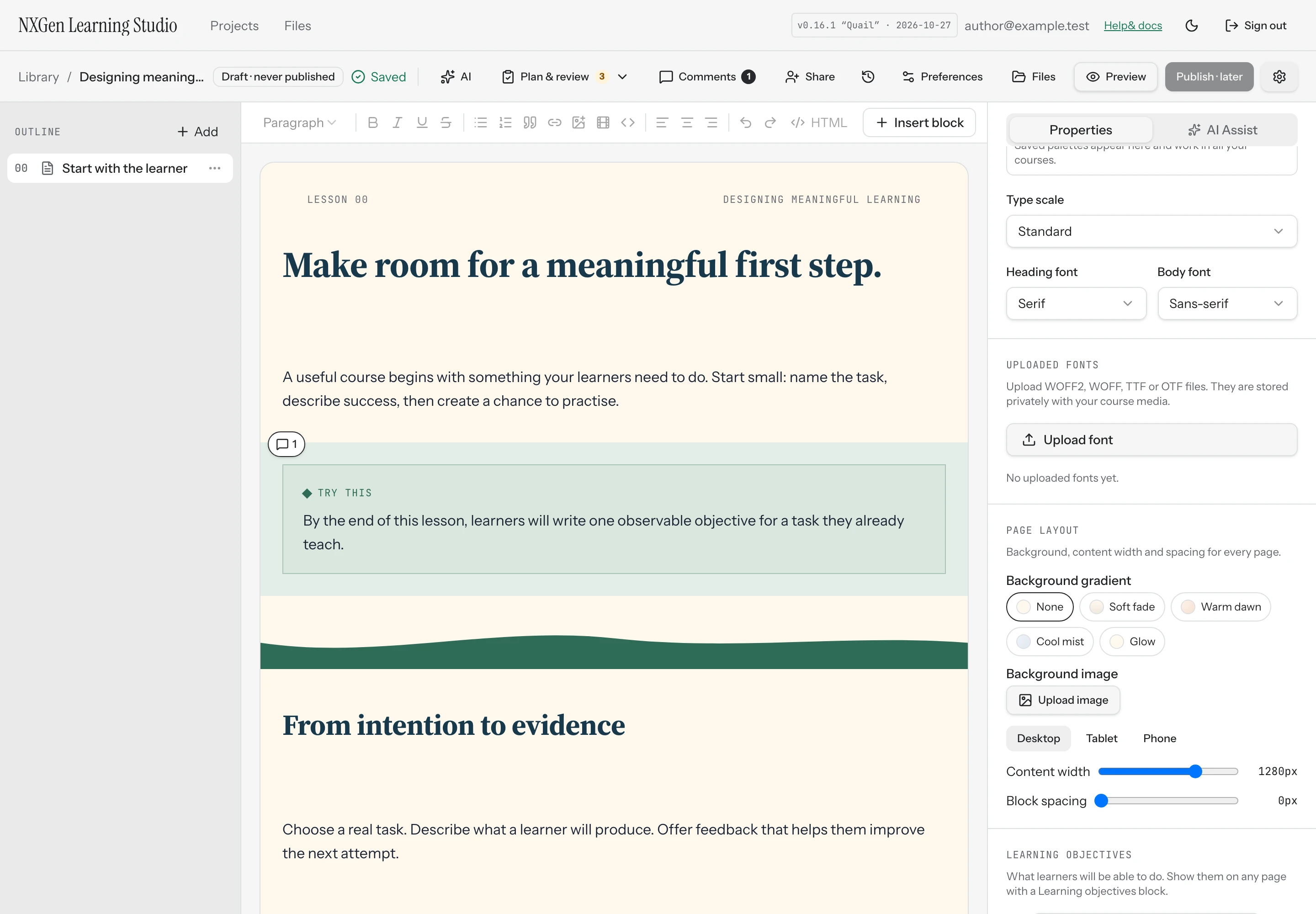 The course page layout controls for background, width, and spacing.